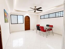 Blk 128 Lorong Ah Soo (Hougang), HDB Executive #575649791